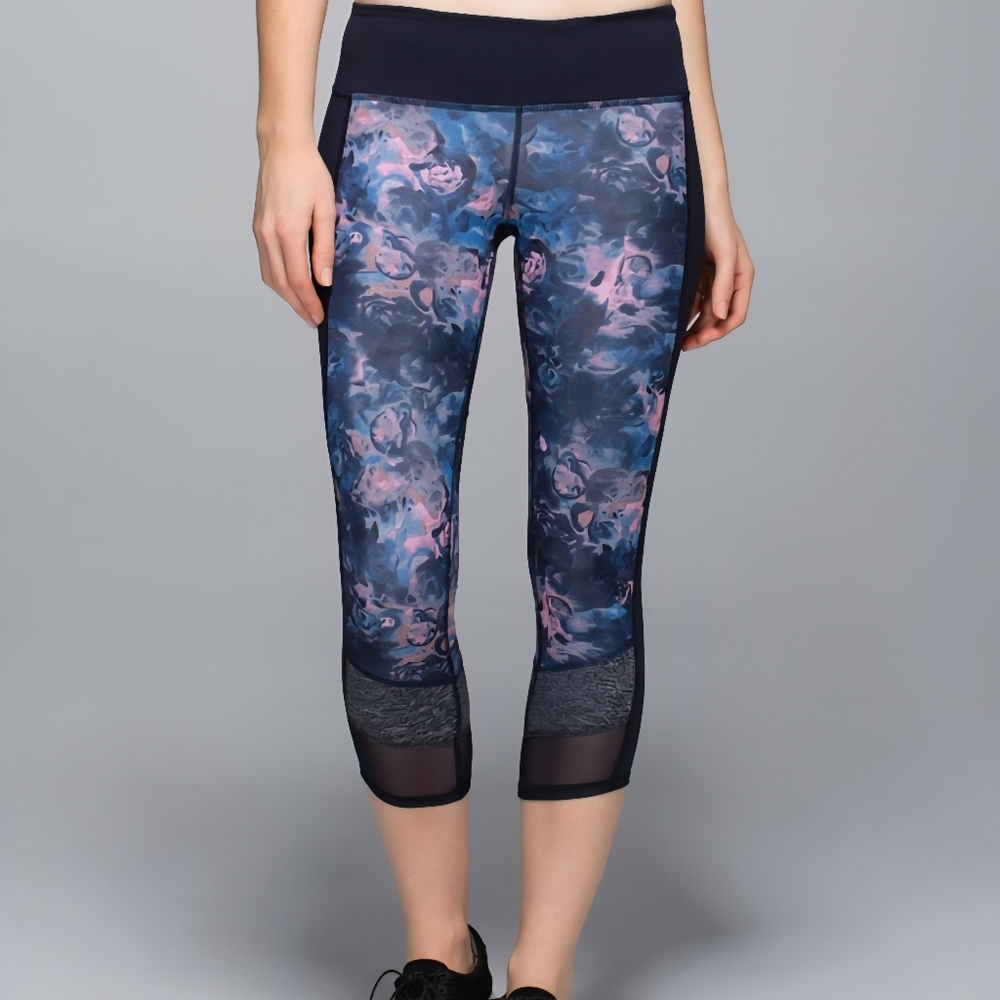 Lululemon 'If You're Lucky' Crop, Sz6